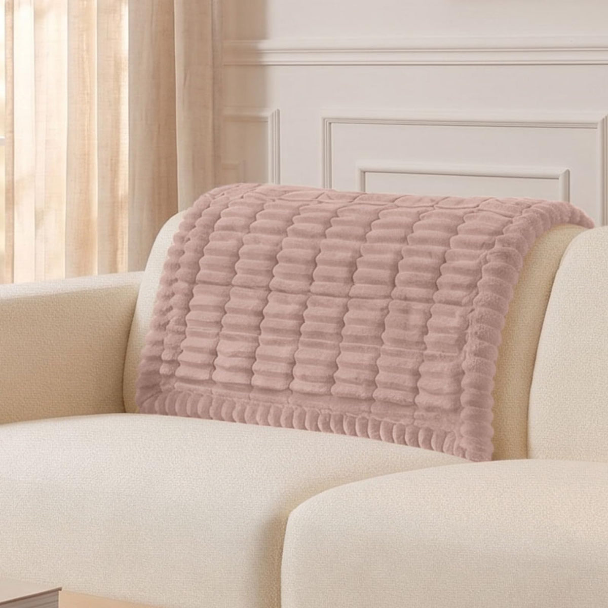 Smiry Couch Cover for Dogs, Non Slip Washable Sofa Protector for Pets, Soft Furniture Cover for Pet, Stylish Sofa Covers, Cozy Protect Against Fur, Dirt & Everyday Messes