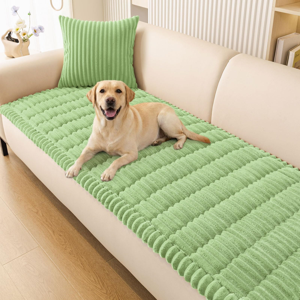 Smiry Couch Cover for Dogs, Non Slip Washable Sofa Protector for Pets, Soft Furniture Cover for Pet, Stylish Sofa Covers, Cozy Protect Against Fur, Dirt & Everyday Messes