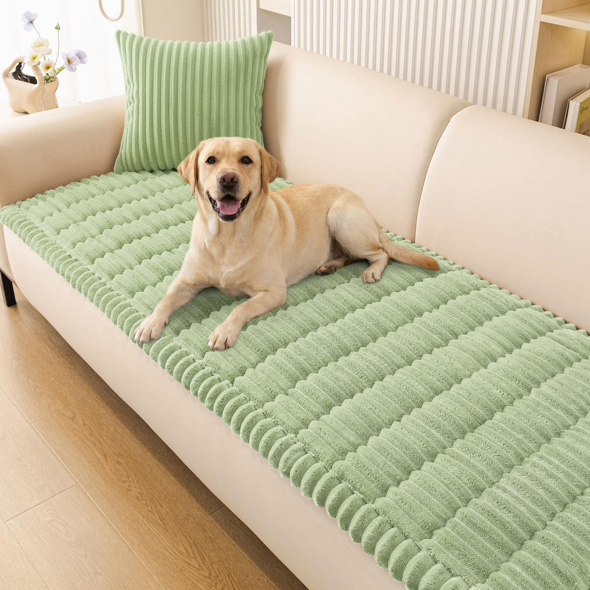 Smiry Couch Cover for Dogs, Non Slip Washable Sofa Protector for Pets, Soft Furniture Cover for Pet, Stylish Sofa Covers, Cozy Protect Against Fur, Dirt & Everyday Messes