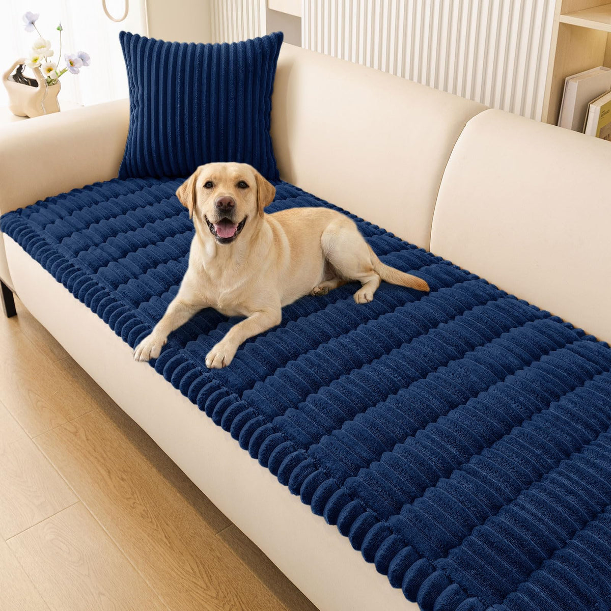Smiry Couch Cover for Dogs, Non Slip Washable Sofa Protector for Pets, Soft Furniture Cover for Pet, Stylish Sofa Covers, Cozy Protect Against Fur, Dirt & Everyday Messes